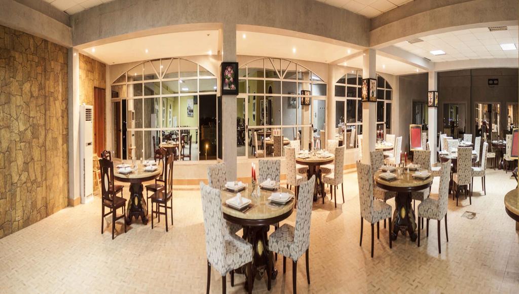 Royal Suites Hotel 努瓦克肖特 外观 照片